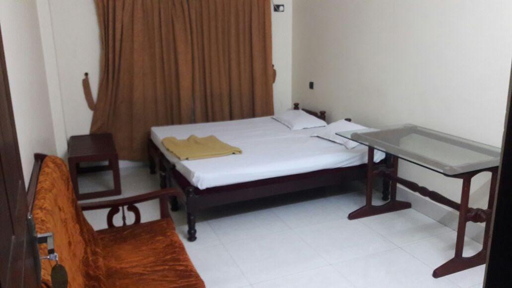 Poonthanam Guest House Guruvāyūr Esterno foto