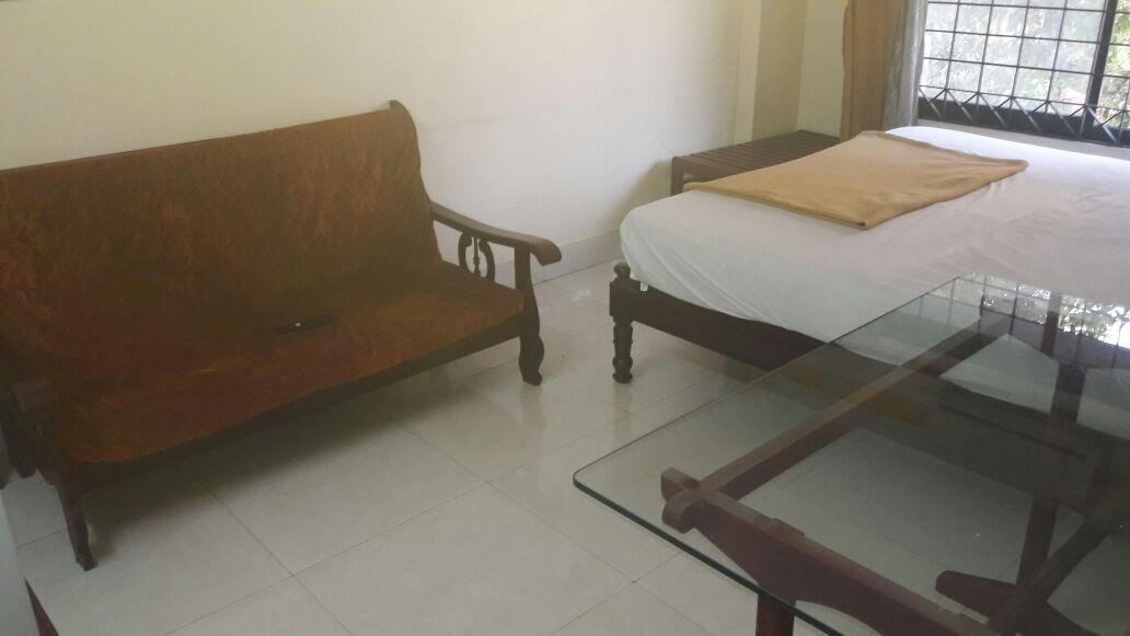 Poonthanam Guest House Guruvāyūr Esterno foto